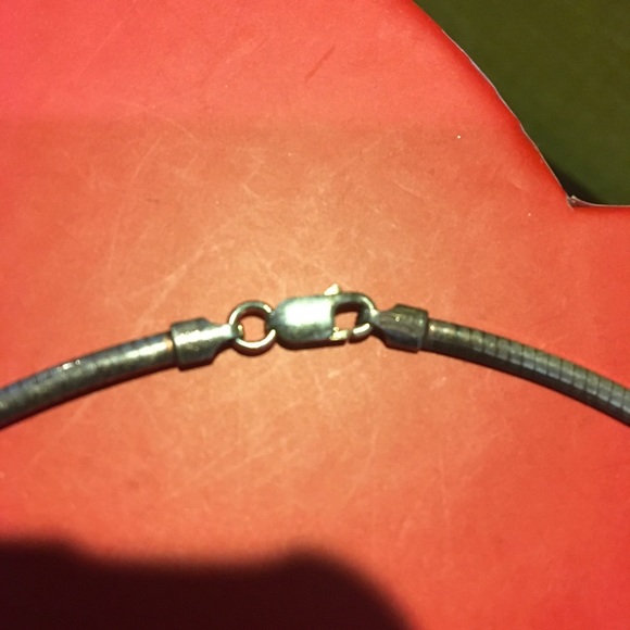 Donate 2/24 Sterling silver choker chain with clasp - Picture 2 of 5